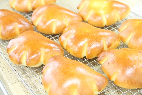クリームパン